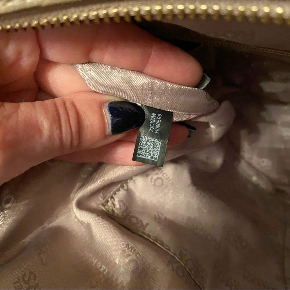 MICHAEL KORS BAG TOTE LONG STRAP TAUPE TAN GRAY PEBBLED LEATHER ZIP TOP